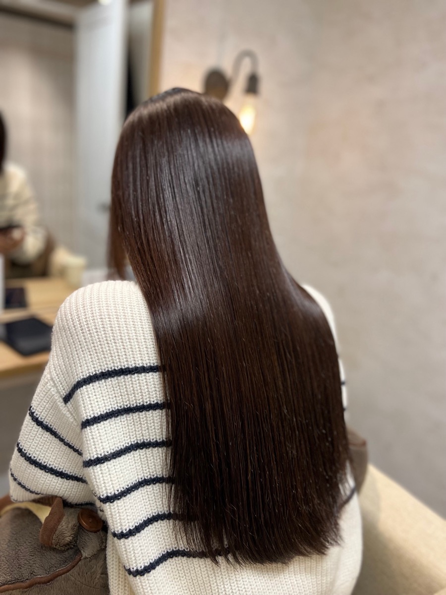 「30代になって髪がまとまらない」は気のせいじゃない｜髪質変化のサインと髪質改善で整える方法
